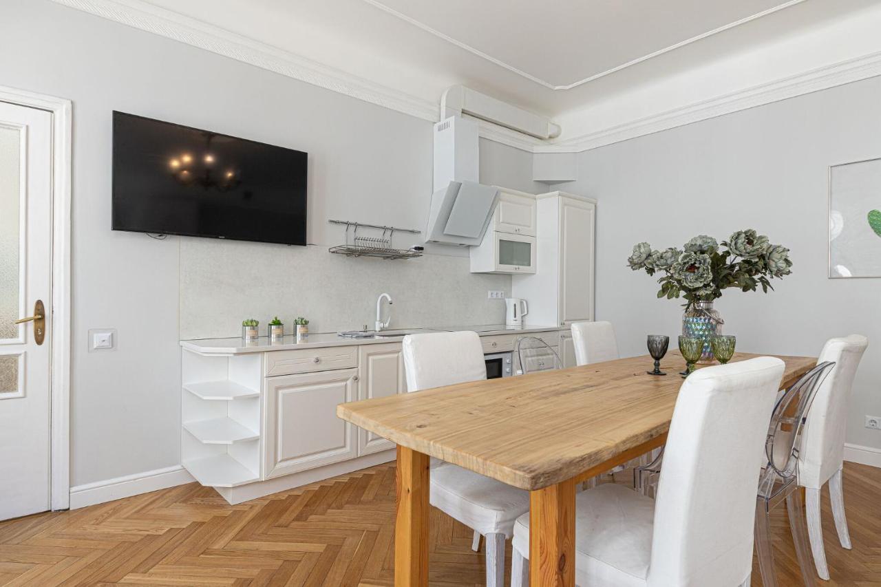 Modern History Apartment 塔林 外观 照片