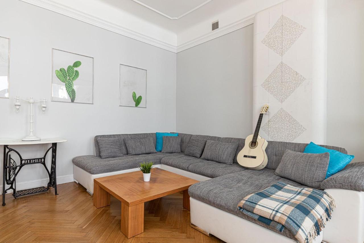 Modern History Apartment 塔林 外观 照片